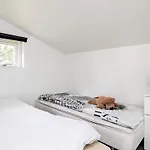 6 Person In 布洛克胡斯